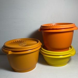 Vintage Tupperware 3 Piece Set of Bowls With Lids